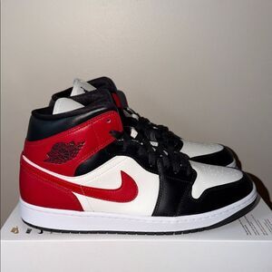 Nike Air Jordan 1 Mid Gym Red White Sail BQ6472-160 Women’s Size 12